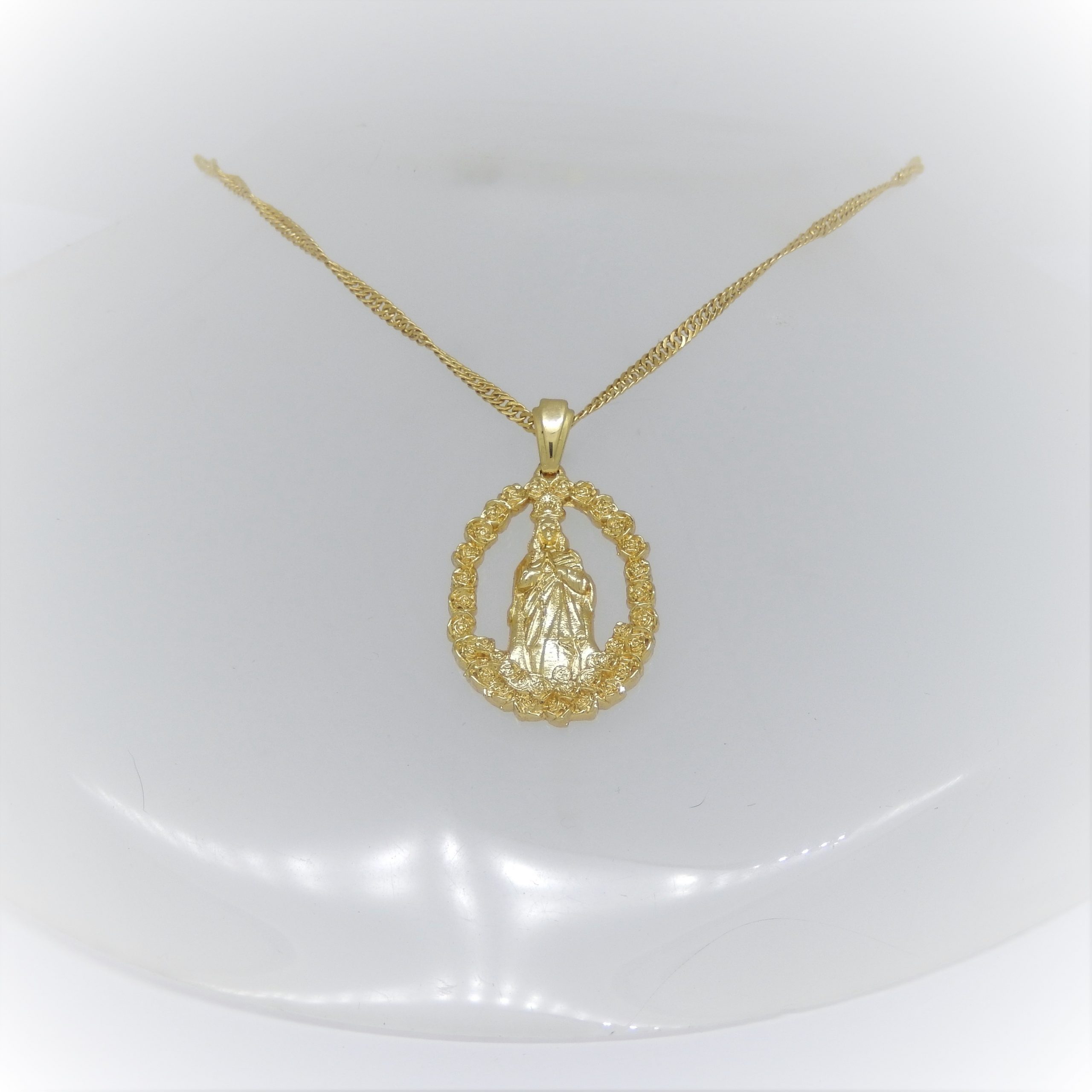 Medalhinha de Santa Sara Kali