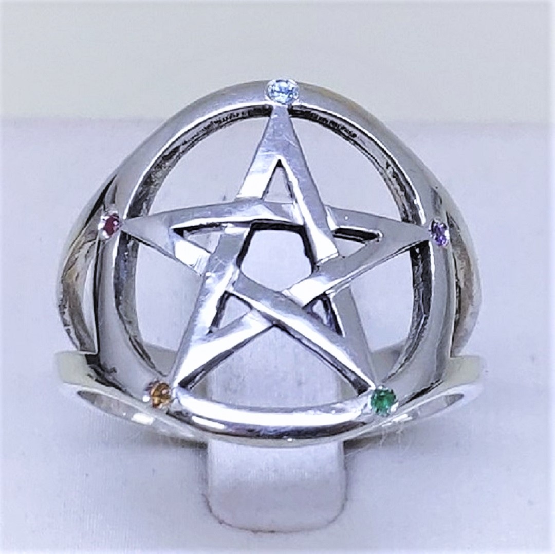Anel pentagrama com cinco elementos