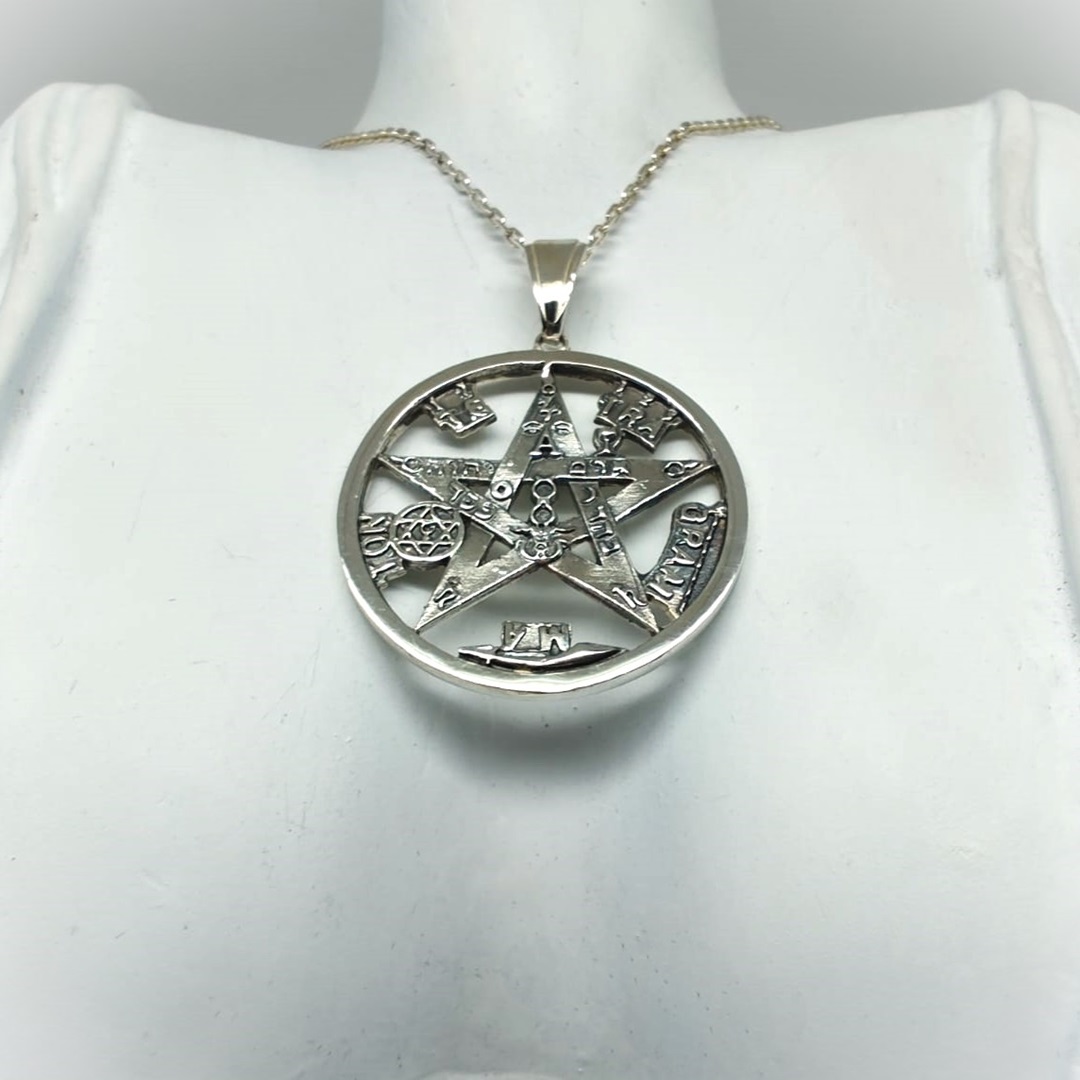 Tetragrammaton 3D com 35 mm em prata