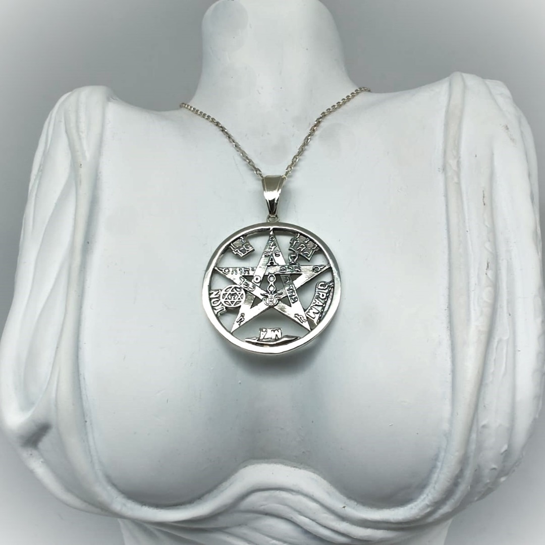 Tetragrammaton 3D com 35 mm em prata