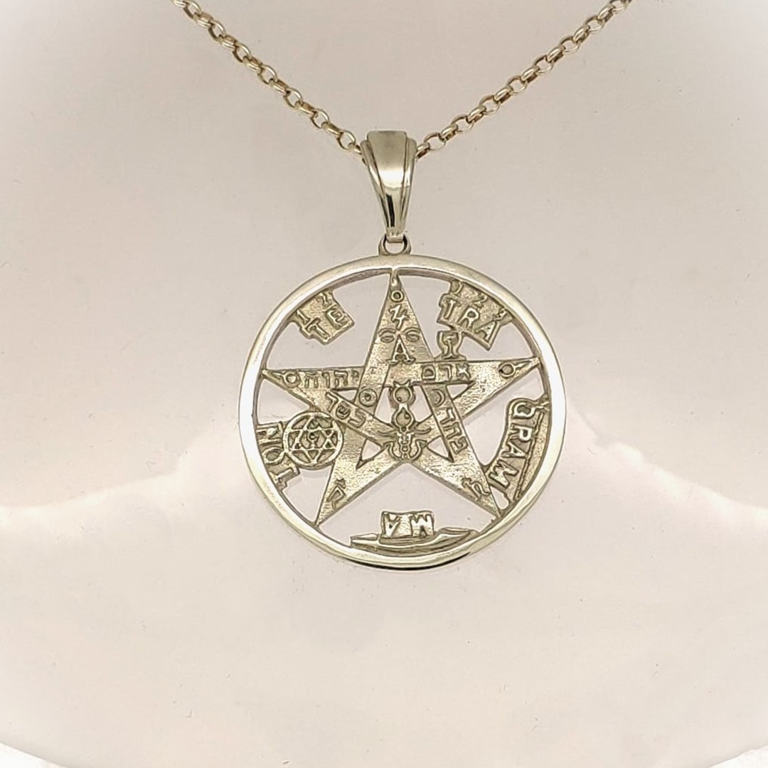 Tetragrammaton 3D com 35 mm em prata