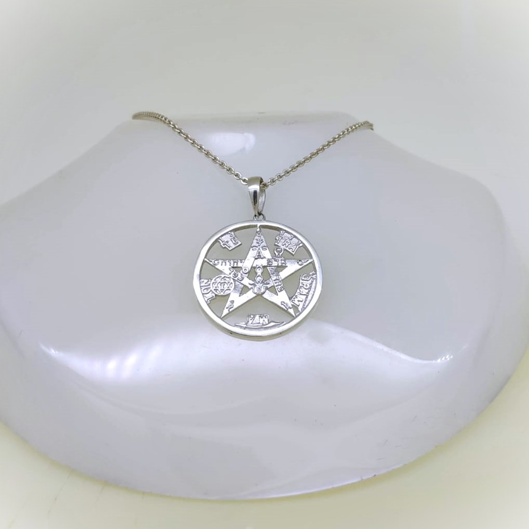 Tetragrammaton 3D com 35 mm em prata